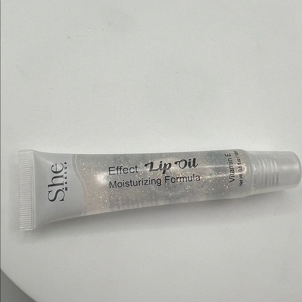 She Makeup Lip Oil with Vitamin E